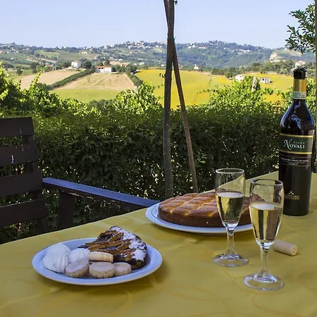 בית כפרי Piagge Del Sole Montecarotto